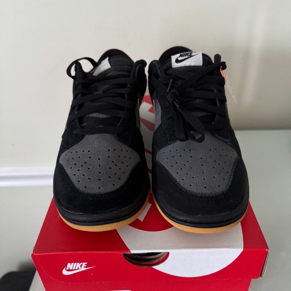 Brand New In Box - Nike Dunk Low Retro SE Men's Shoes - Picture 2 of 6